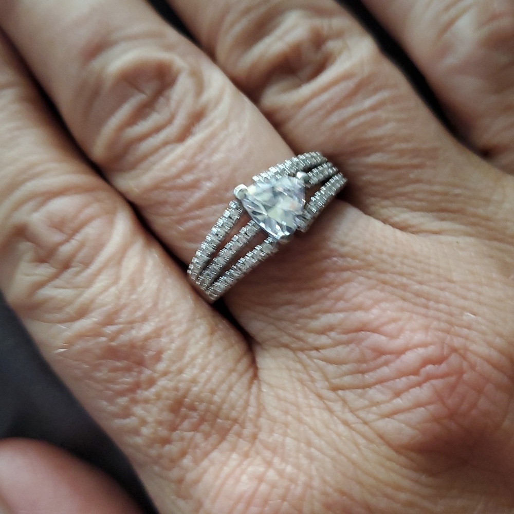 STERLING SILVER CRYSTAL GEMSTONE RING